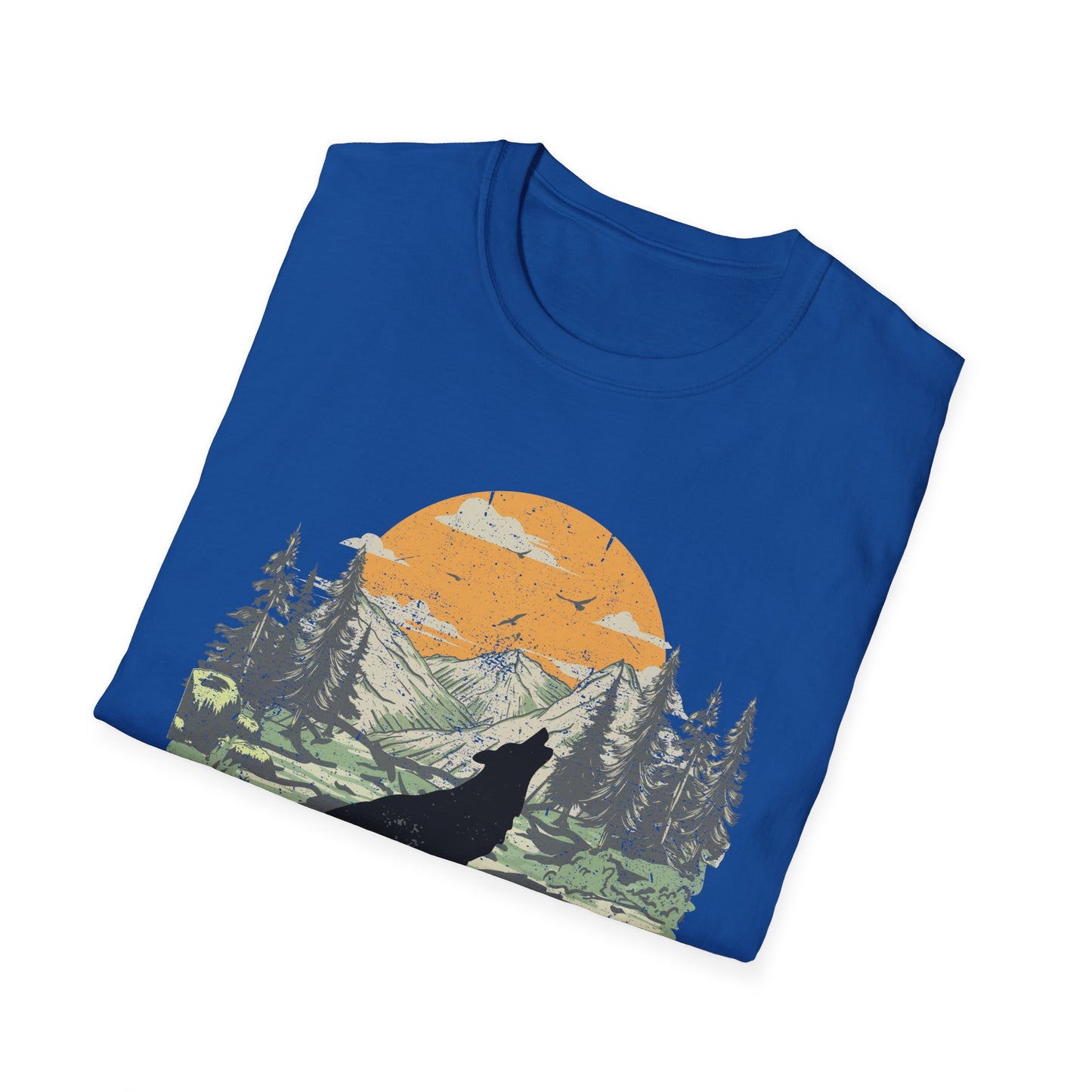 Howling Wolf at the Moon Majestic T-Shirt