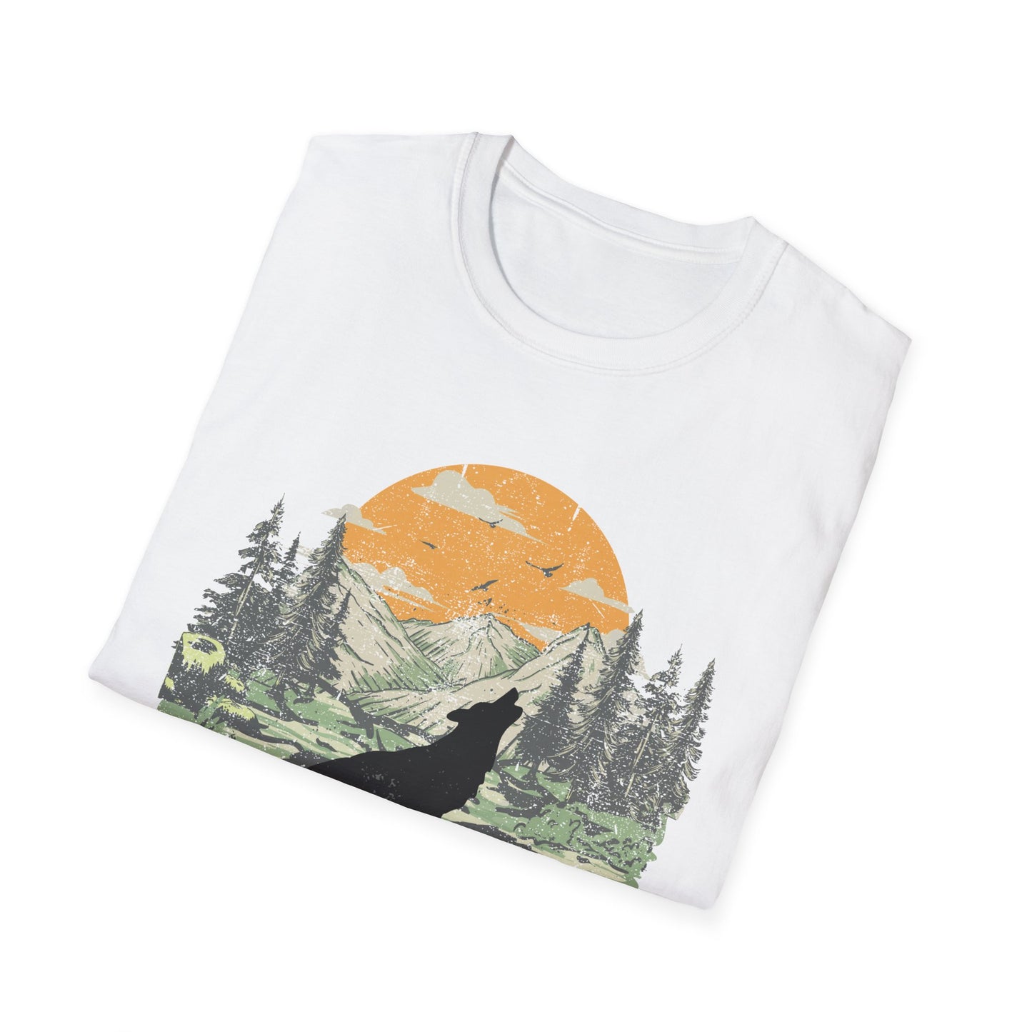 Howling Wolf at the Moon Majestic T-Shirt